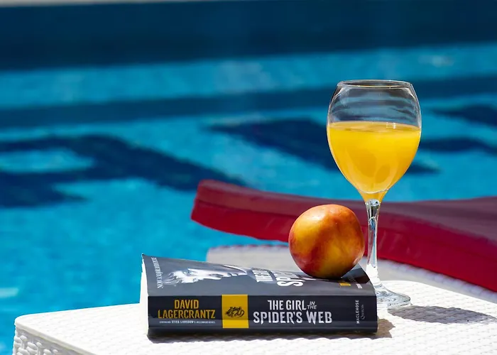 Vila Hisar Celebrity E